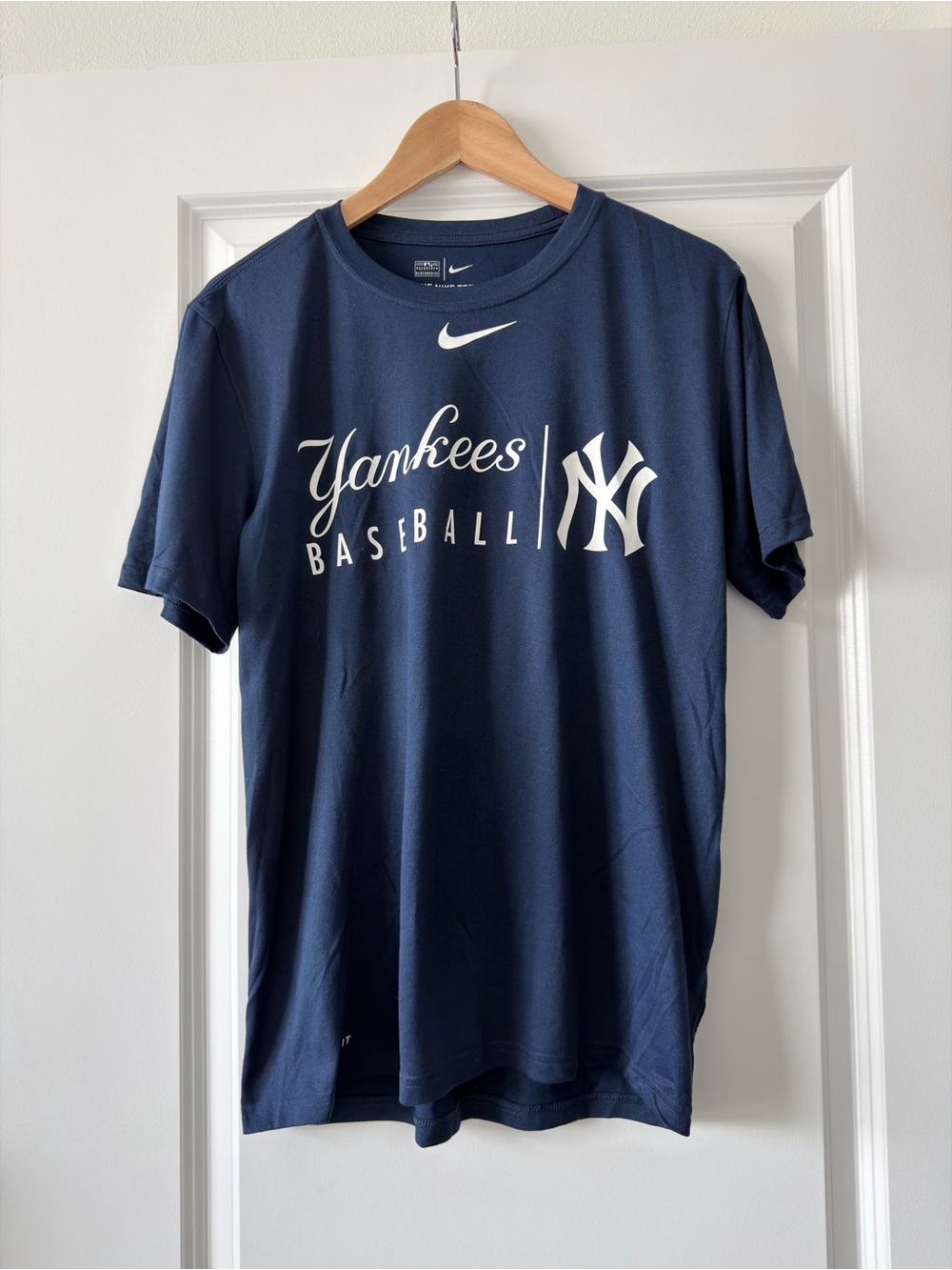 Nike Navy Yankees Baseball Short-Sleeve Tee with White Logo